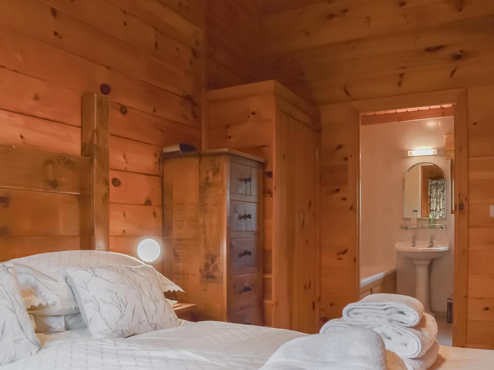 Longford  Hideaway Lodge - Uk47328 מראה חיצוני תמונה